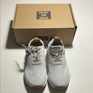 True White Men's Sneakers